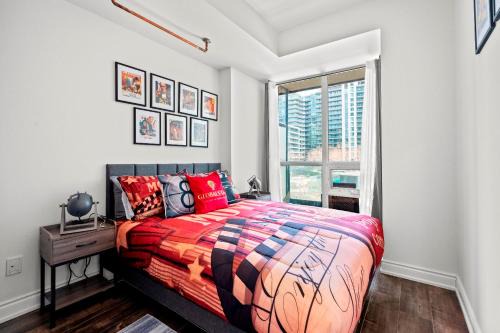Fort York Apartment | 1 Bedroom Condo with Balcony Fort York Downtown Toronto