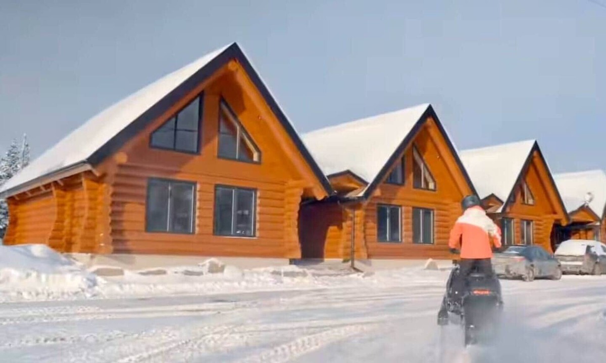 Saint-David-de-Falardeau House | 108 Rte du Valinouet