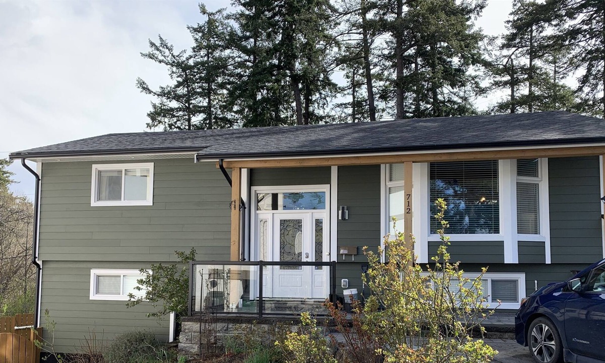 Saanich West Apartment | #132 Brookridge Pl - Ground Level Bachelor Suite