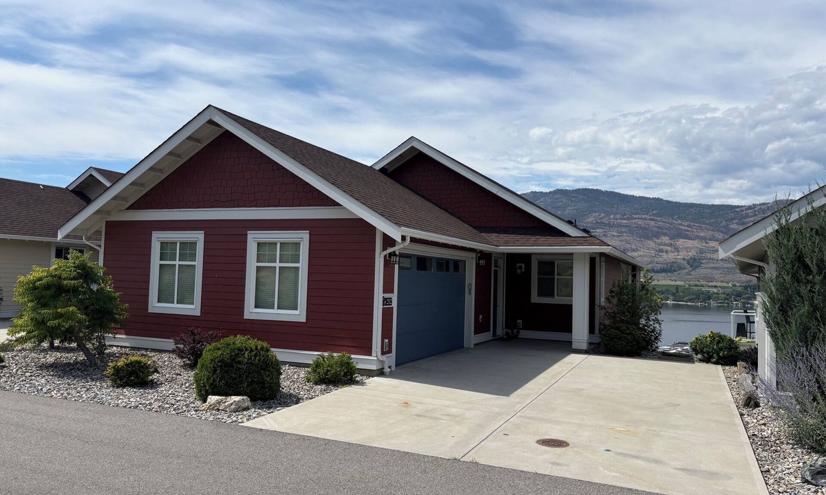 Okanagan-Similkameen Cottage | 180 Degree Views Cottage