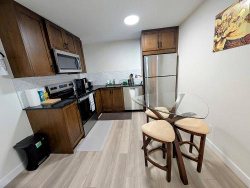 Southwest Calgary House | 2 Bedroom Guest Suite in SW