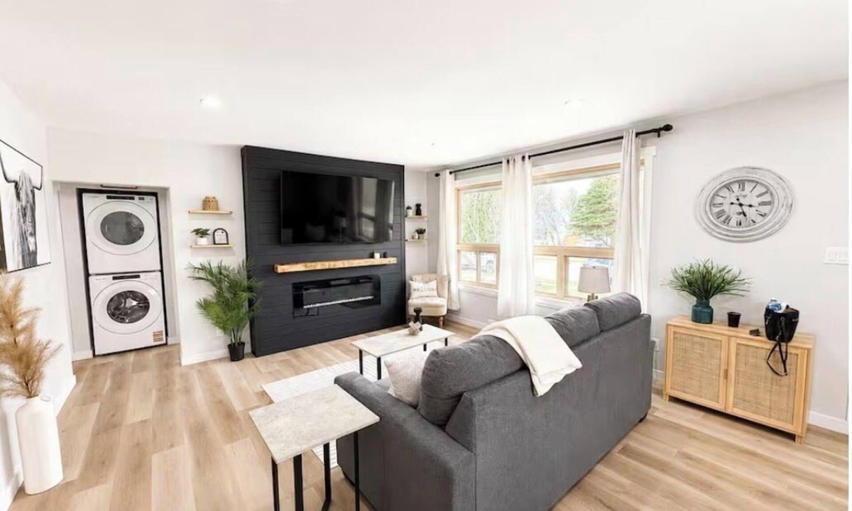 Brandon House | 2-bedroom house in perfect Brandon with cool AC and charm