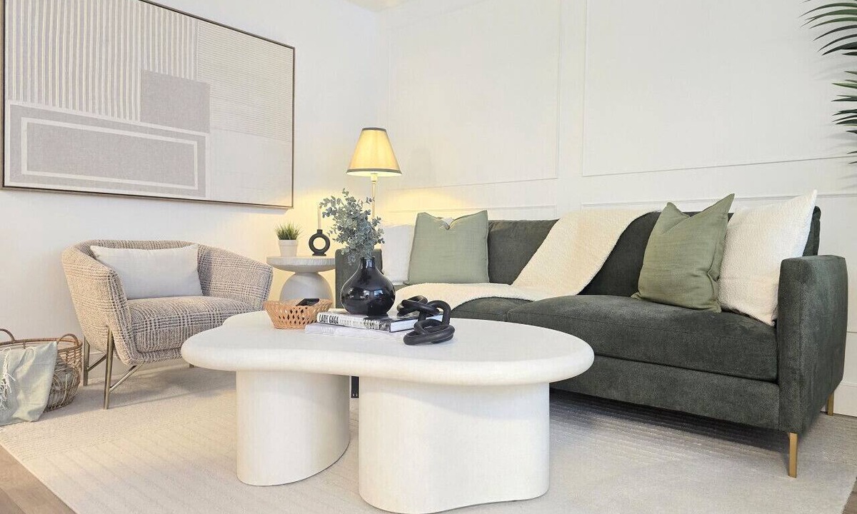 North Central Edmonton Apartment | 2 Bedroom Suite Downtown w/Parking