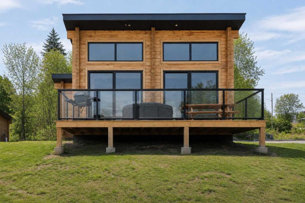 Harwood House | 2-BR Lakefront Cottage Rice Lake #8