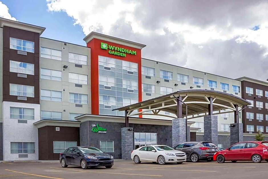 Leduc Hotel | 3-Star Hotel ∙ Wyndham Garden Edmonton Airport