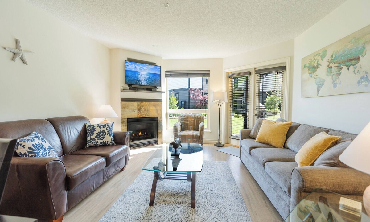 Regional District of Nanaimo Condo | 413AB - Sleeps 8! Executive Beachfront Resort Condo - Sunrise Ridge Resort.