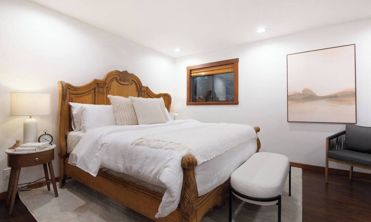 Upper Village Villa | 5BR/3BA: Ski In/Out Mountain Chalet w/Private HT
