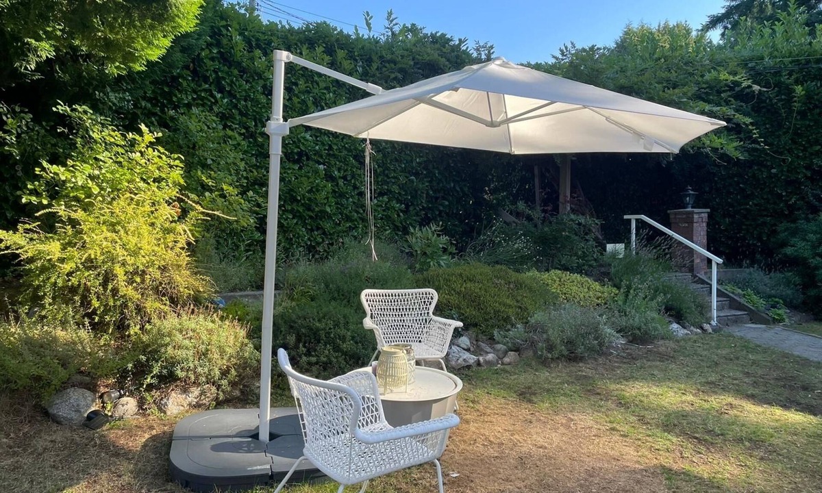 Hollyburn House | Almost Home