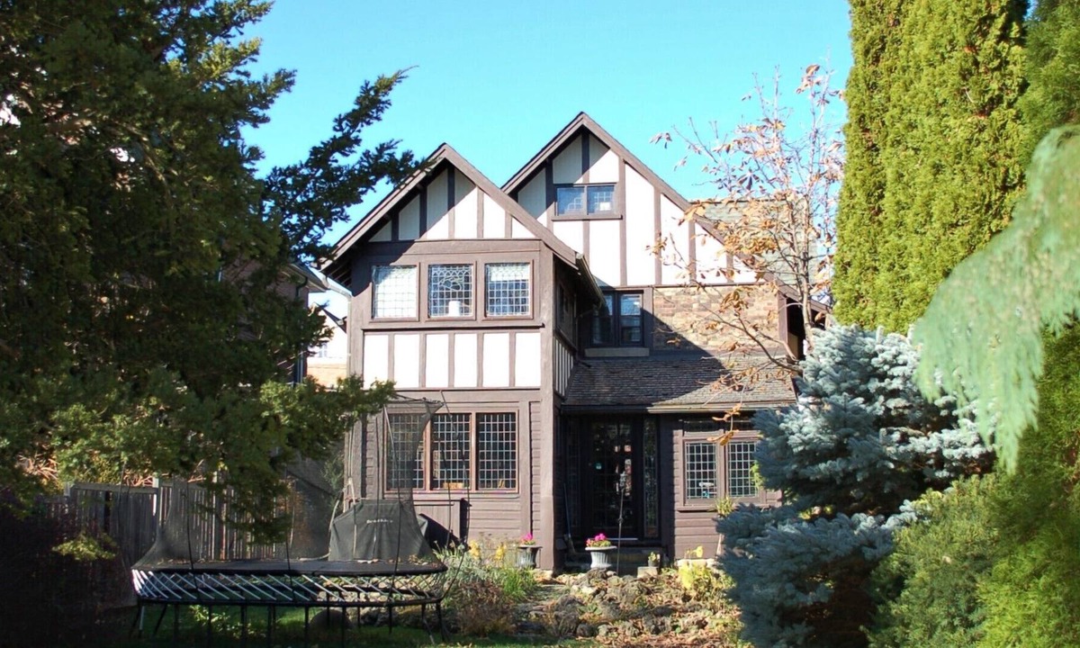 Riverdale House | Amazing Historical Home! Available June 1st