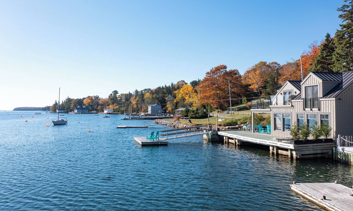 Chester House | Back Harbour House - Remarkable Chester Waterfront