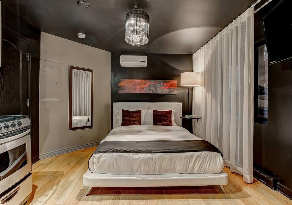 Downtown Montreal Apartment | Basement-Studio 004 Drummond By BouticStay