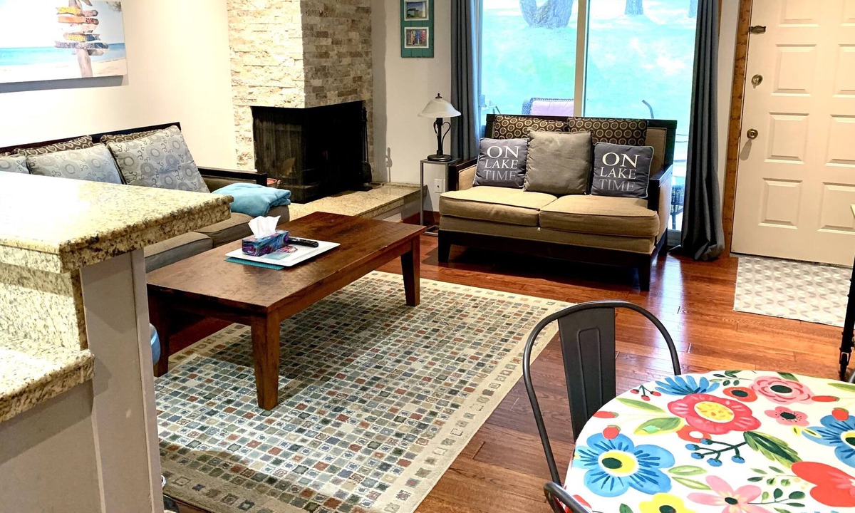 Windermere Condo | Beach and Lakefront Resort , Akiskinook 1 bed.