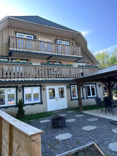 Seguin Apartment | Beach Suite on Muskoka Shores