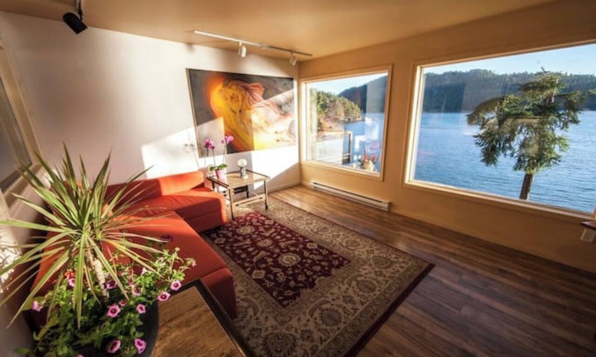 Pender Island Apartment | Beautiful, quiet place to stay with lovely beach access and stunning views.