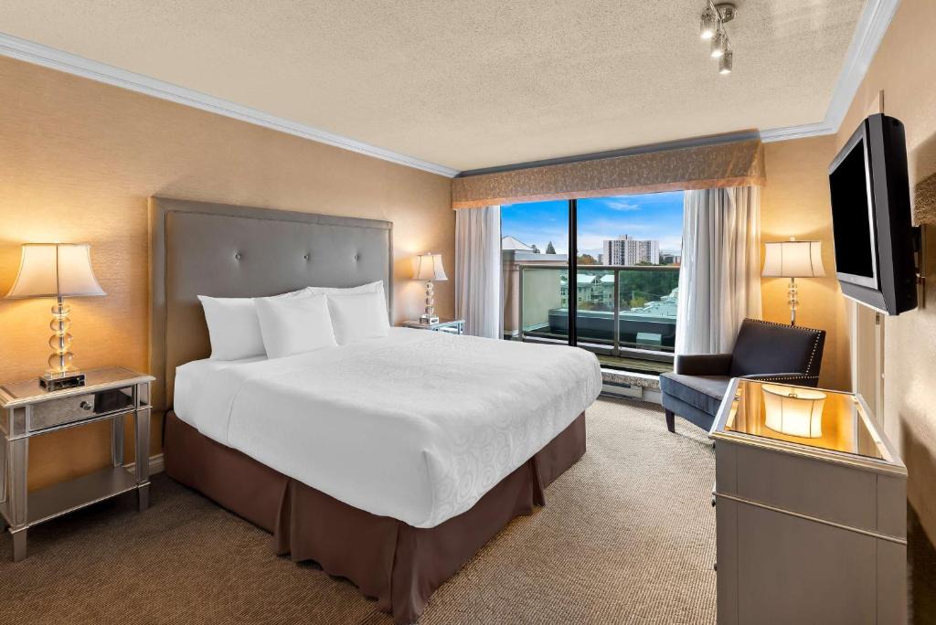 Inner Harbour Hotel | Best Western PLUS Inner Harbour Hotel