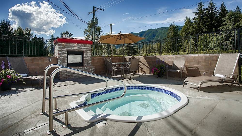 Sicamous Hotel | Best Western Sicamous Inn