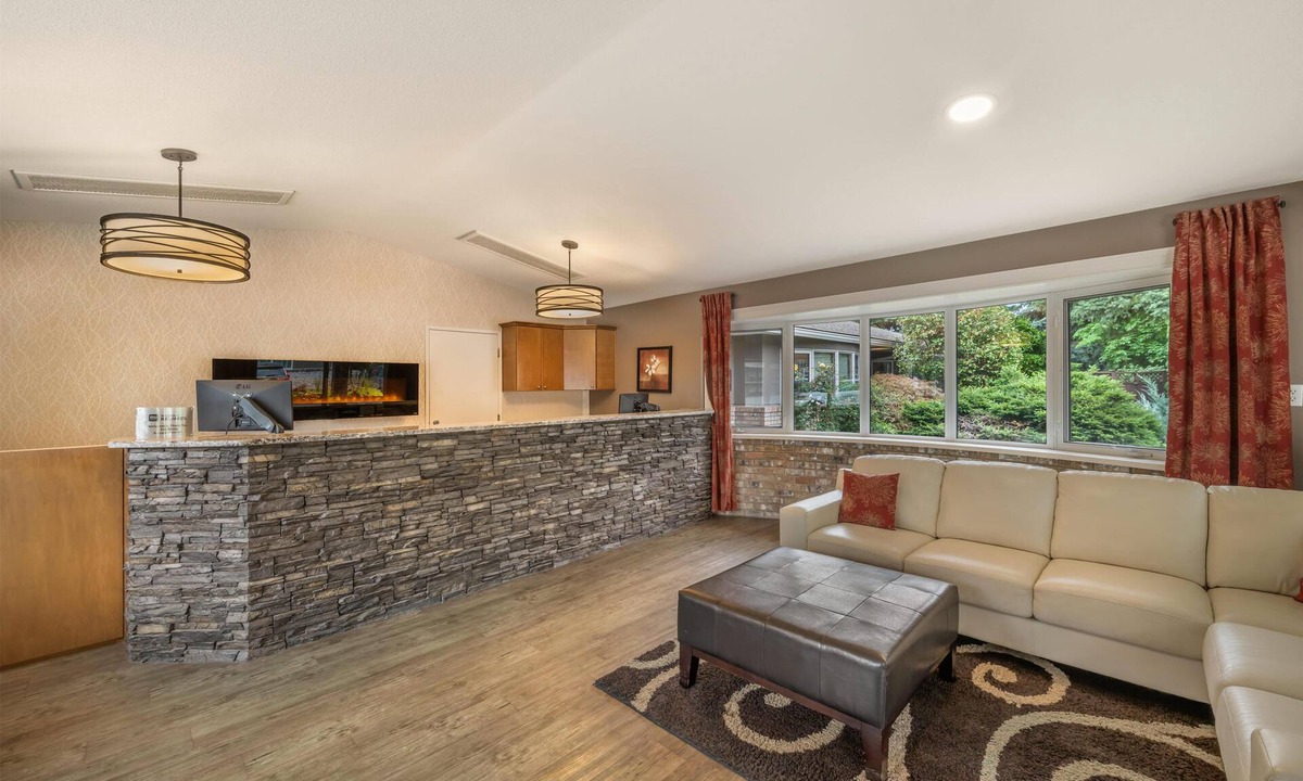 Sicamous Hotel | Best Western Sicamous Inn