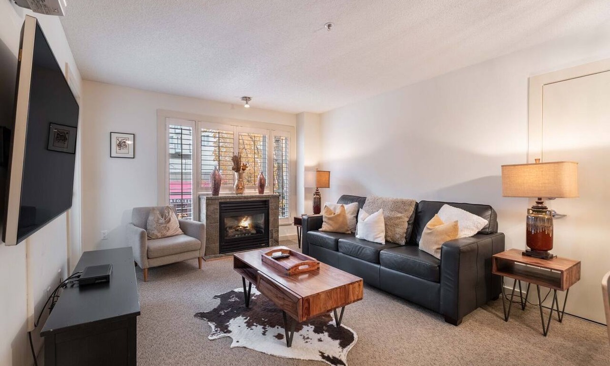 Blackcomb Apartment | Blackcomb ski-in/out | AC | Smart TV