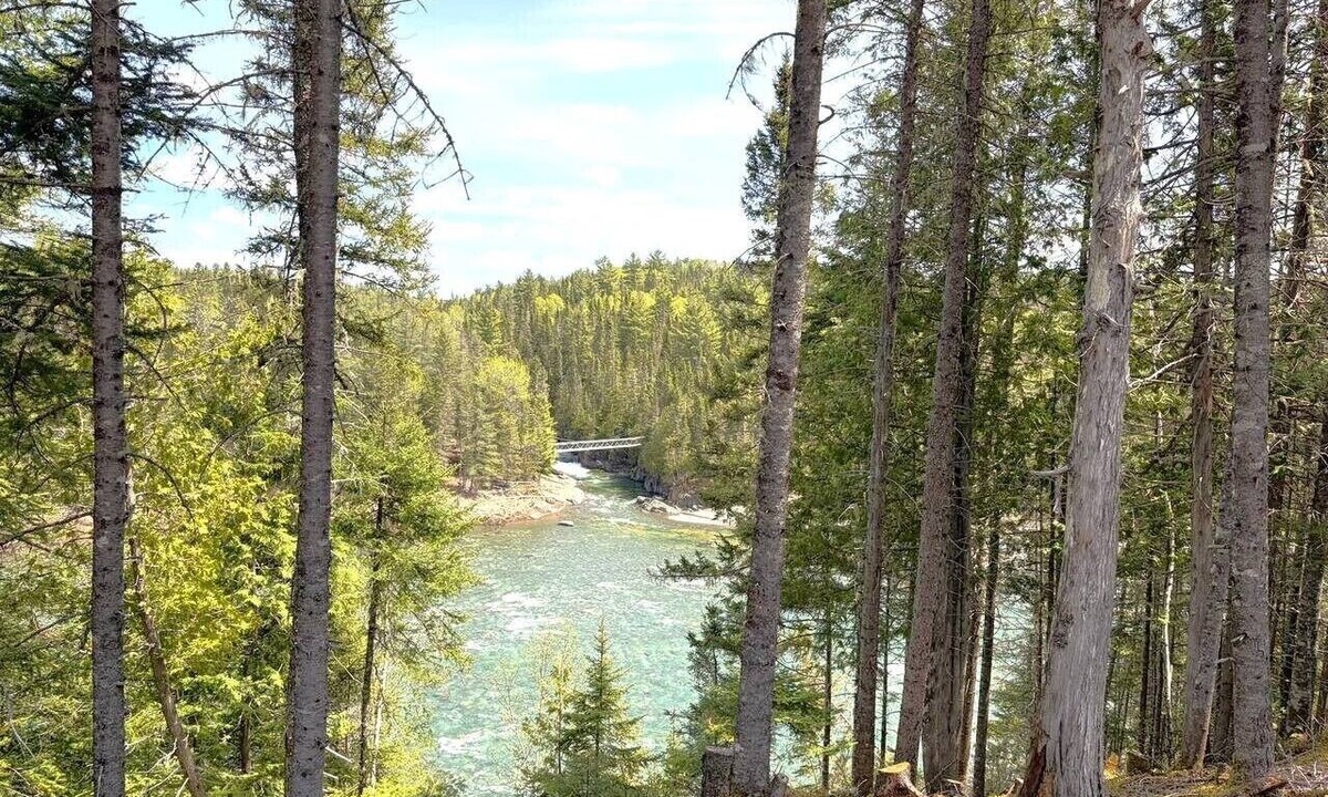 Bonaventure Regional County Municipality House | Bonaventure River Camper | Salmon Fishing & Launch