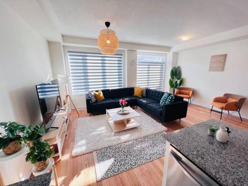 Oshawa House | Brand New Luxurious 4B Townhouse