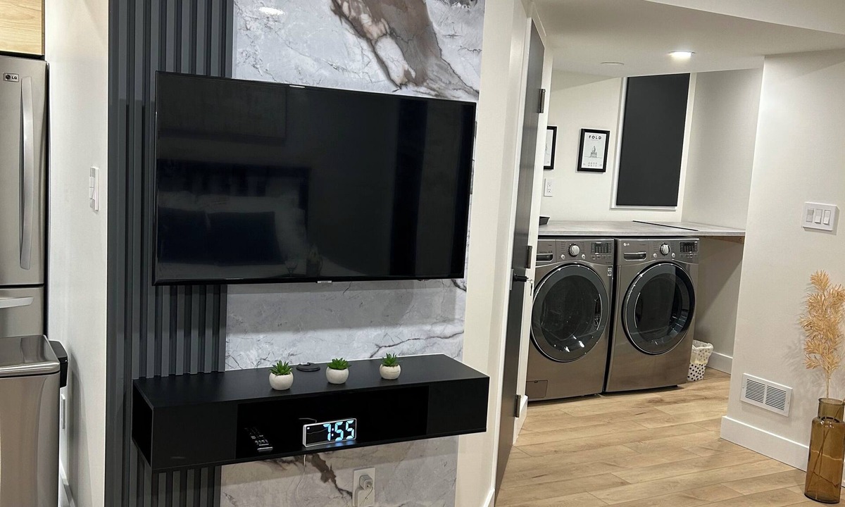 Pickering Apartment | Brand new luxurious basement studio apartment 5 minutes away from Frenchman’s