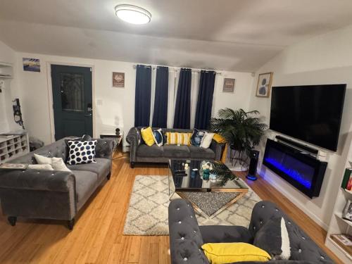 Central Islip Apartment | Bright & Comfortable Home in the Heart of It All