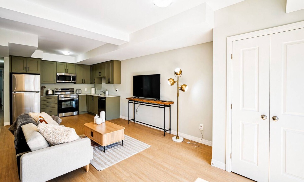 Doon South Condo | Bright Modern 2BR 2BA · Free Parking · Walk to Trails · Near Conestoga College