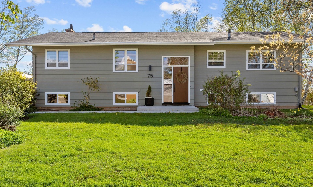 Charlottetown House | Brighton Charlottetown 4BR Home – Spacious, Family-Friendly, Private Yard