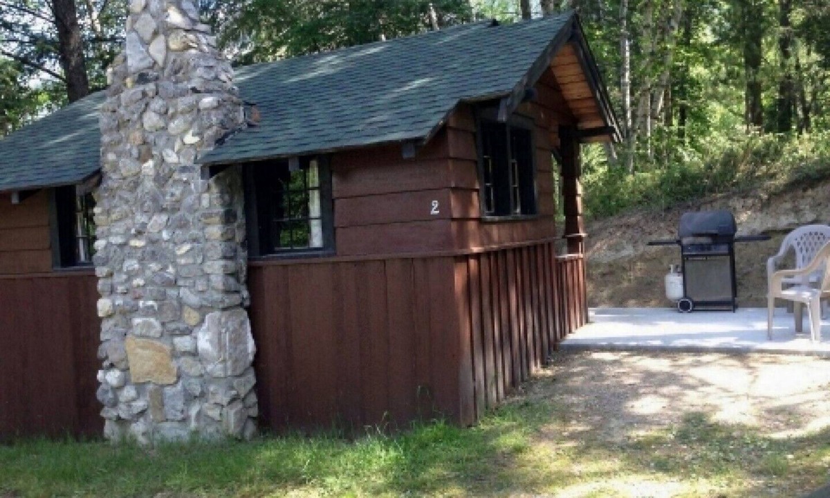 Brisco Cabin | Bungalow #2 or #3 with indoor hot tub