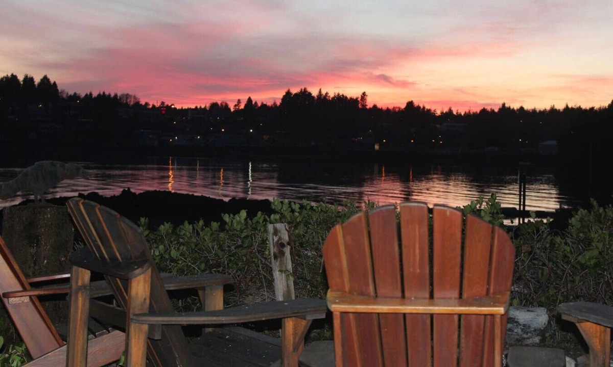 Ucluelet Hotel | Ucluelet/Ocean/King Cove Suite - hot tub access