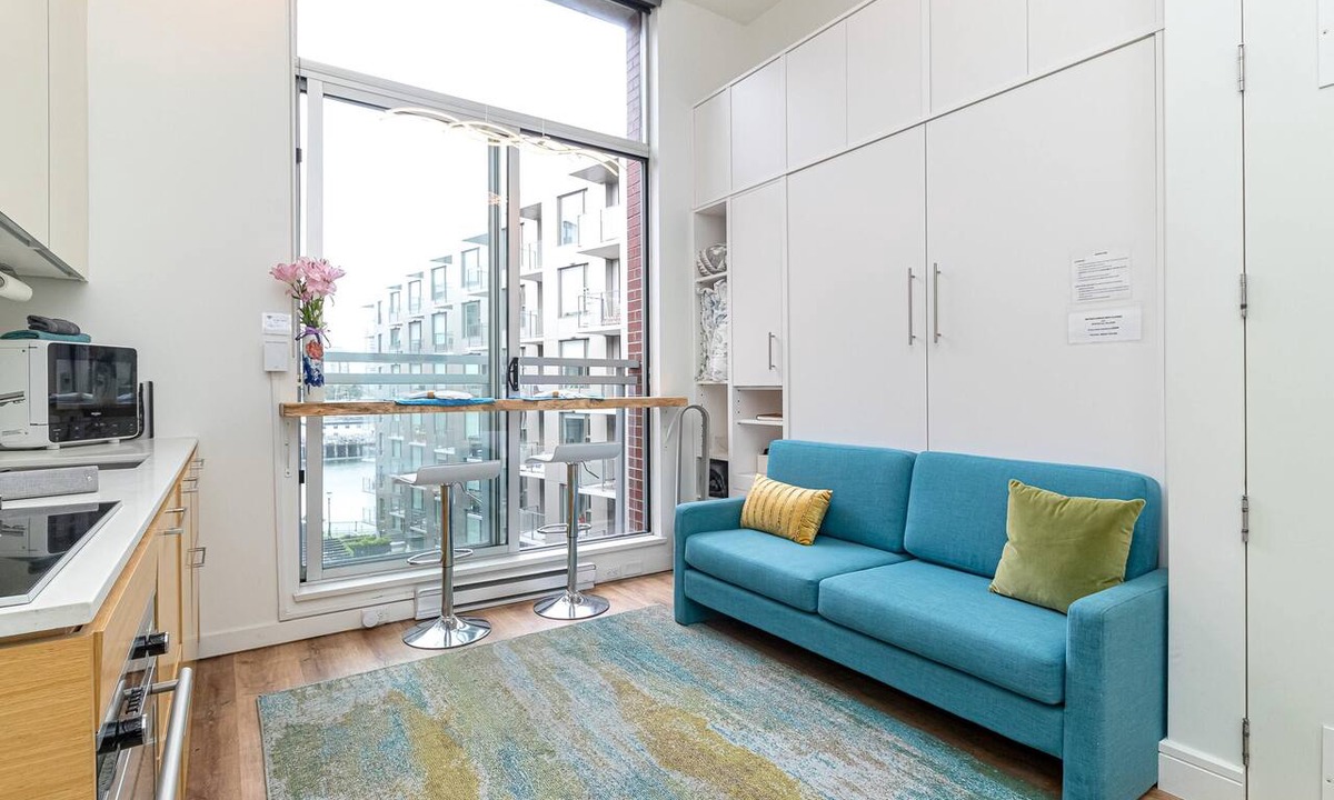 Downtown Victoria Apartment | Vibrant Modern Living with Waterview Breakfast Bar