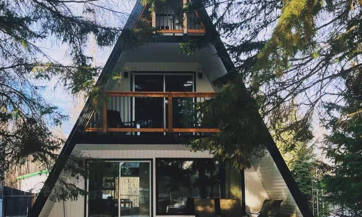 Central Alberta Cabin | Cabin at Garner Lake