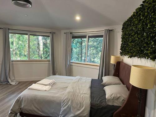 Cultus Lake House | Cabin in the woods @ Cultus Lake