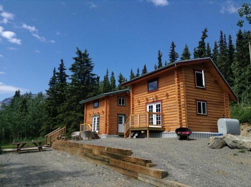 Mount Lorne House | Cabins Over Crag Lake