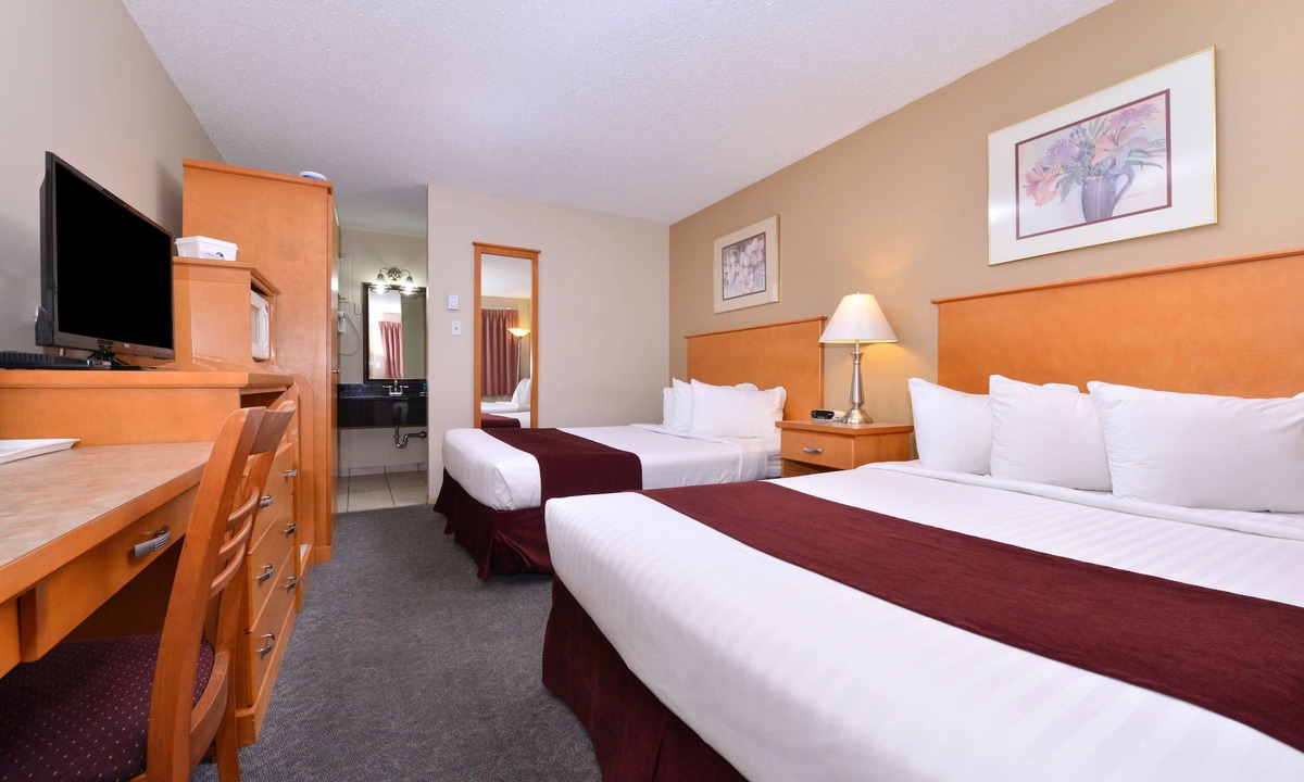 Vernon Hotel | Canadas Best Value Inn & Suites Vernon