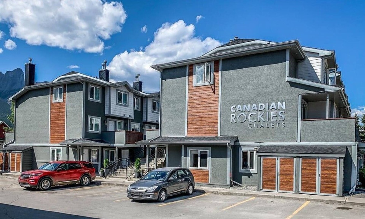 Canmore Condo | Canadian Rockies Chalets by Trilink