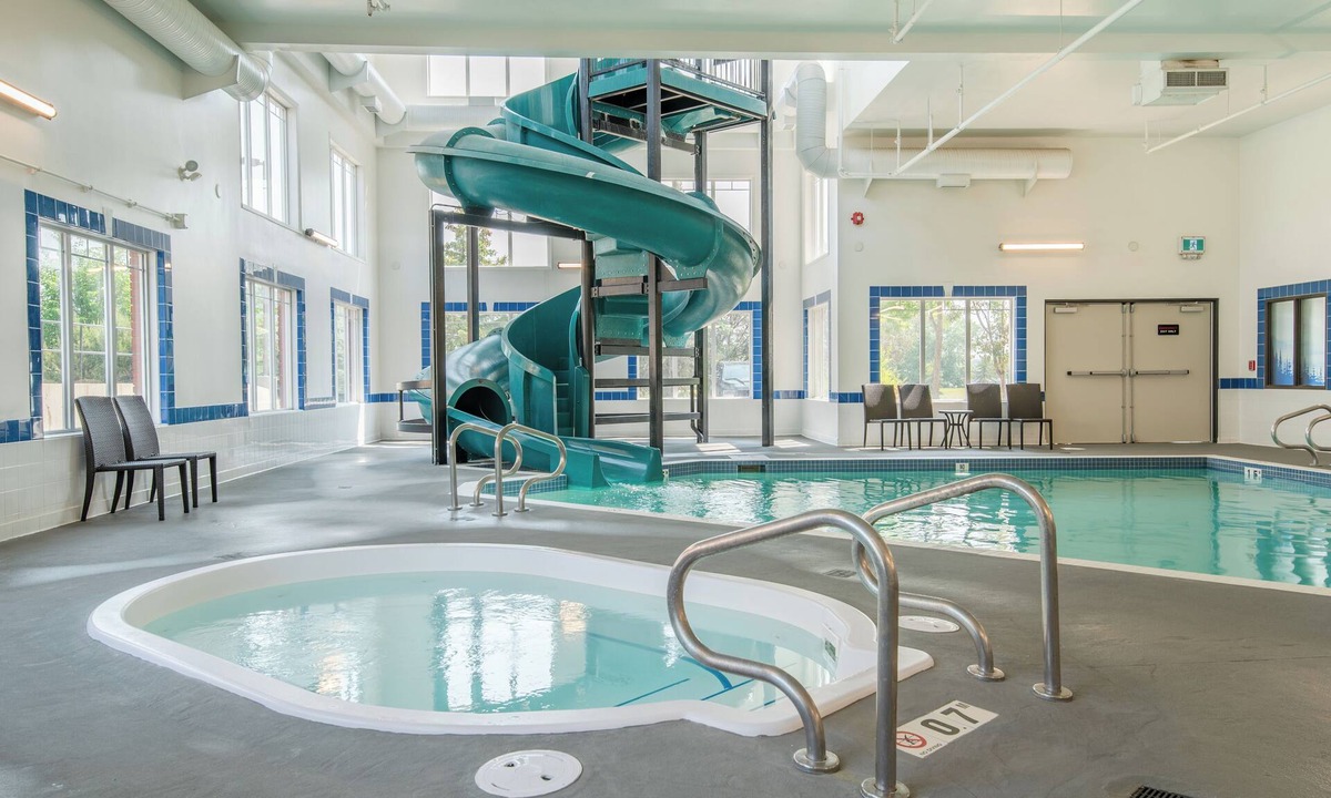 Cochrane Hotel | Canalta Hotel Cochrane