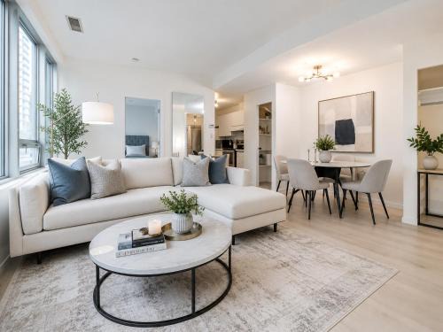 Crosstown Apartment | Central 2BR Stay Steps from Stadium, Shops and Restaurants