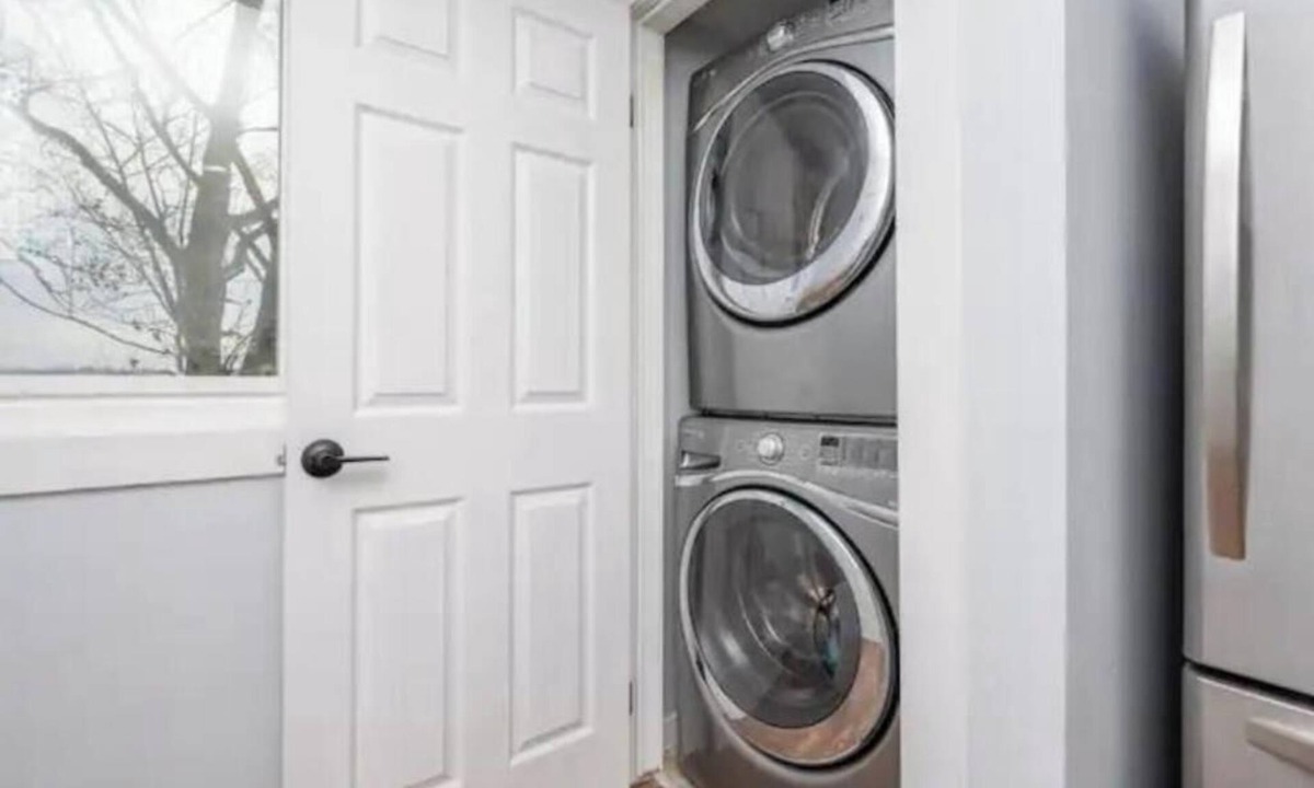 Highland Park House | Centre Street-cozy 1bedroomSuite