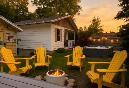 Saint-Tite-des-Caps Ski Chalet | Chalet Charlevoix - near Massif and Mont Ste-Anne