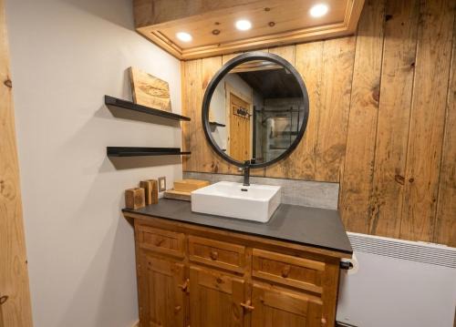 Saint Zenon Ski Chalet | Chalet Cove sur Lake Foret