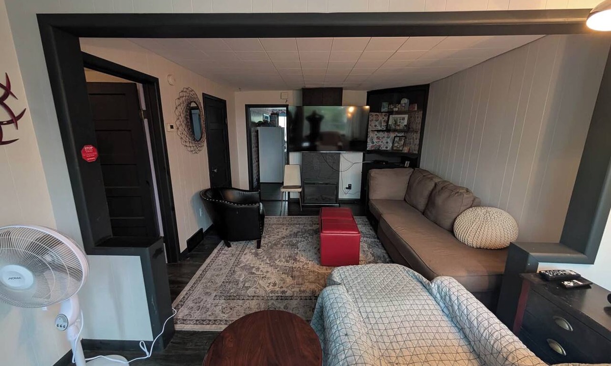 Flin Flon House | Charming East facing view of lake and city! Close to beaches,kiddies spray pool