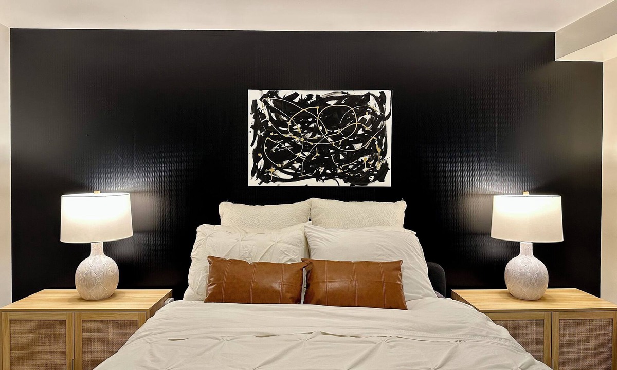 District of North Vancouver House | City & Mountain Garden Stay