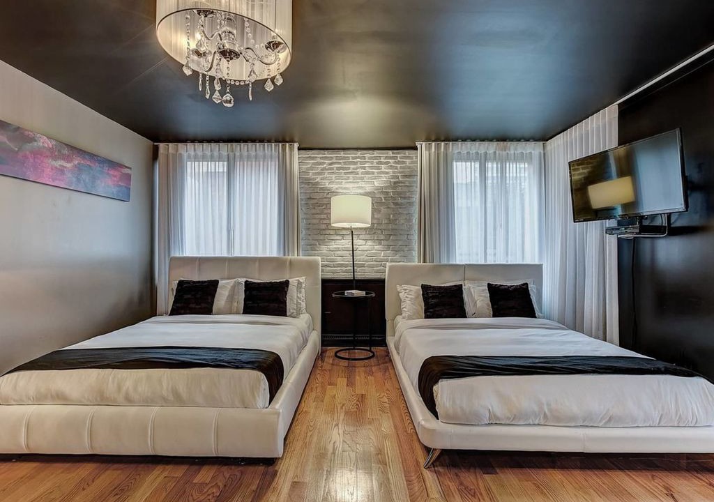 Downtown Montreal Apartment | Classique Family Studio (104) Drummond By Bouticstay