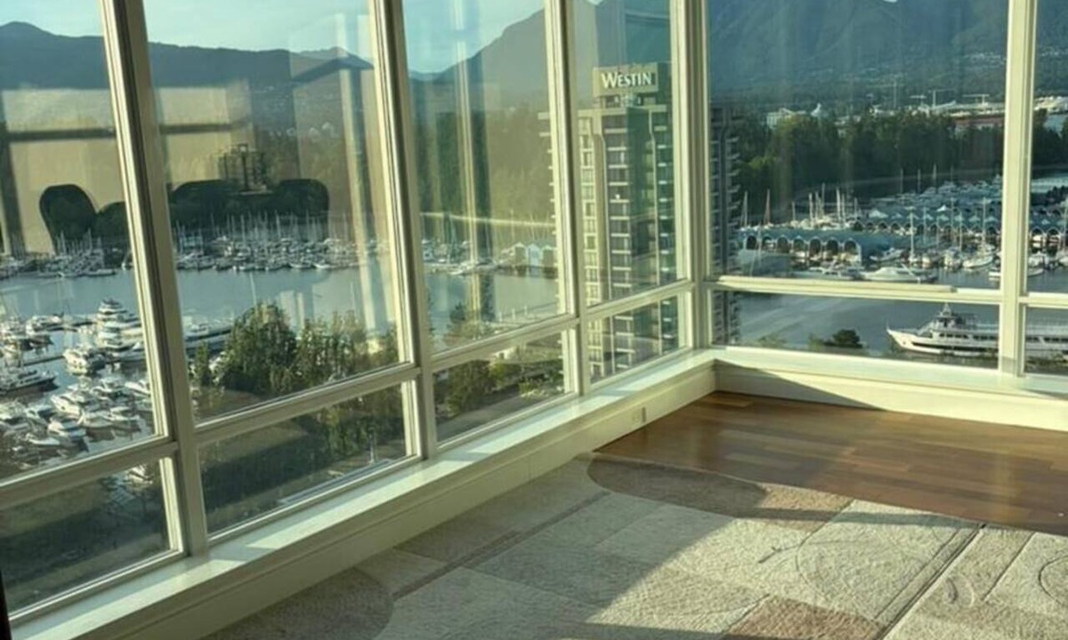 Coal Harbour Apartment | Coalharbour Vantage Point 1616