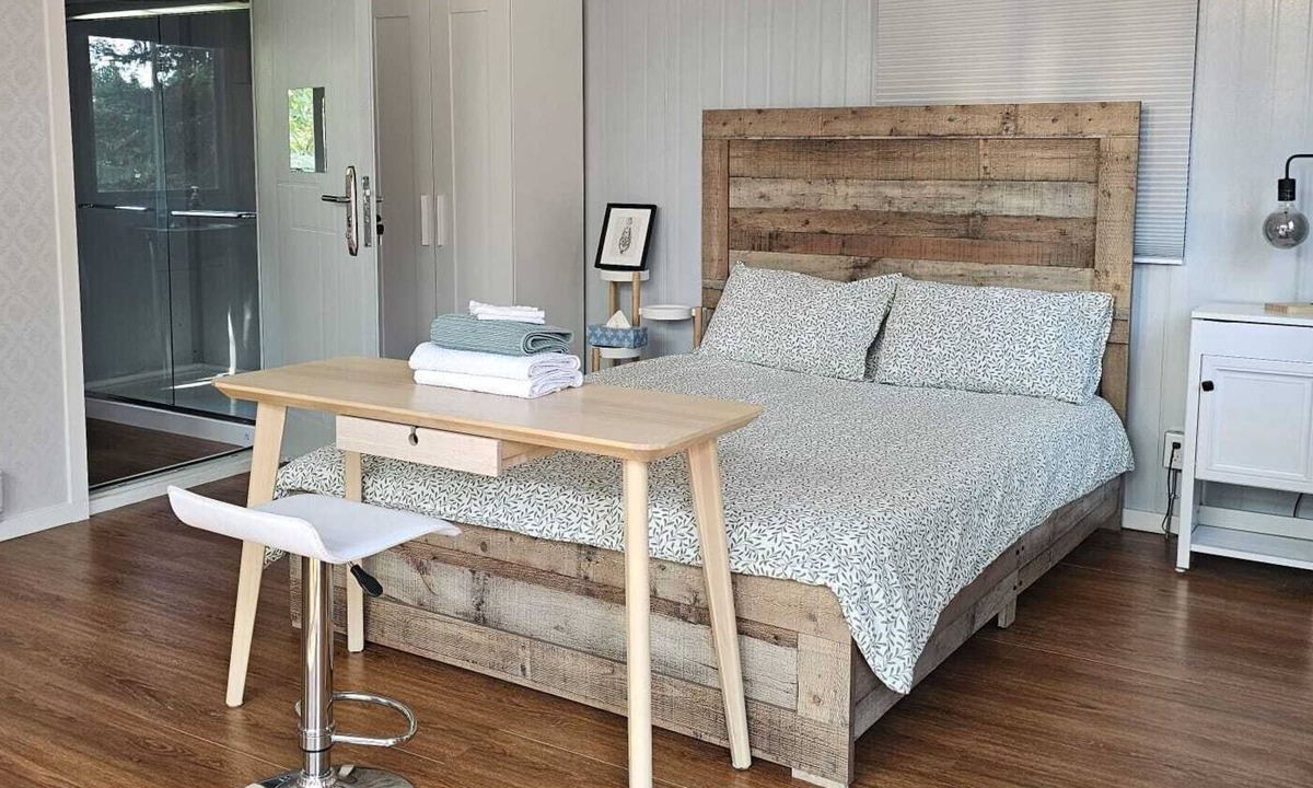Sliammon Cottage | Coast Retreat Cottage