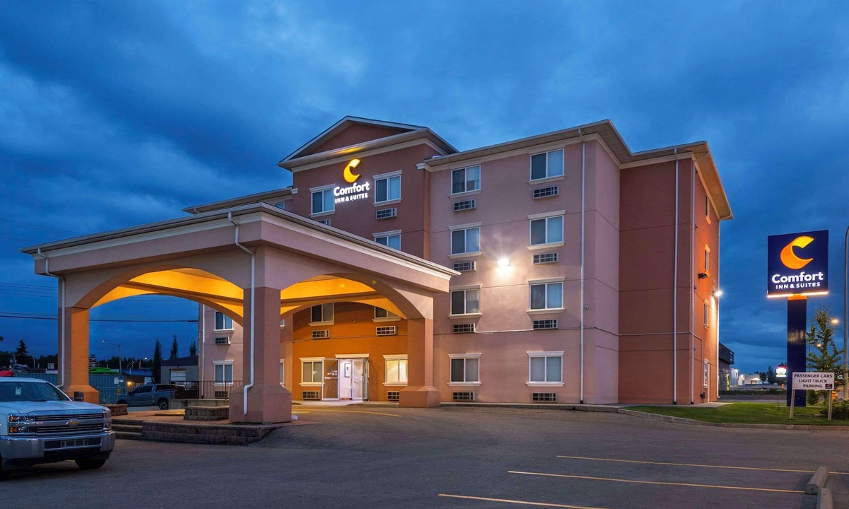 Edson Hotel | Comfort Inn And Suites Edson