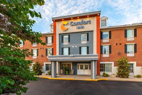 Point Edward Hotel | Comfort Inn Sarnia