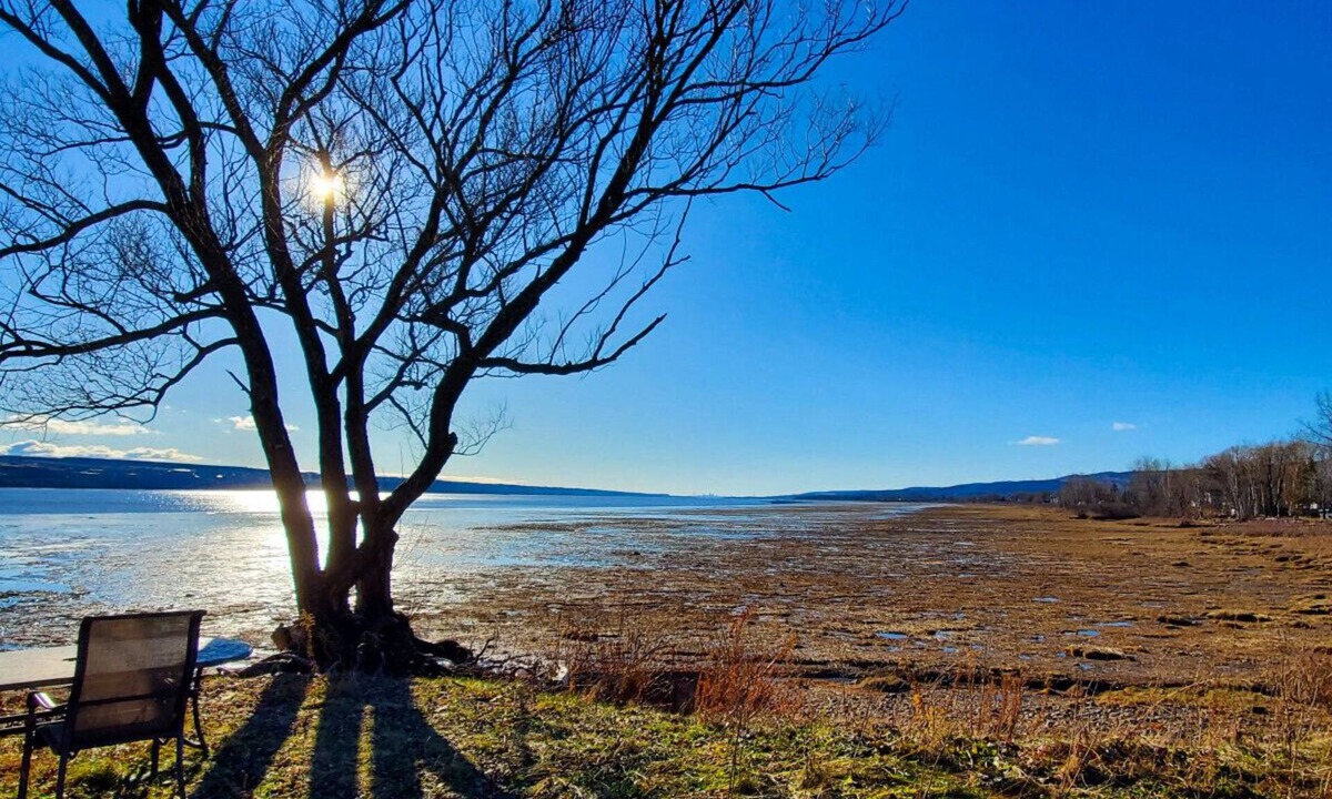 Ste Anne de Beaupre Apartment | Comfortable loft by the river at Lofts Fleuve et Montagnes - 16
