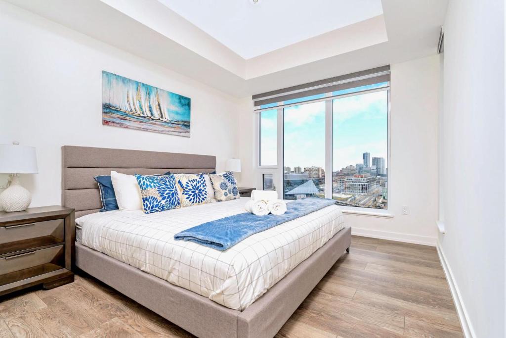 Kitchener Apartment | Condo Unit with Stunning Views & Amenities